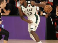 乐鱼体育活动-包含MVP候选人再度狂砍三十加分，领队赢球的词条