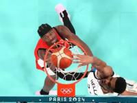 乐鱼体育培训-希腊男篮队展现强劲实力，登顶领奖台