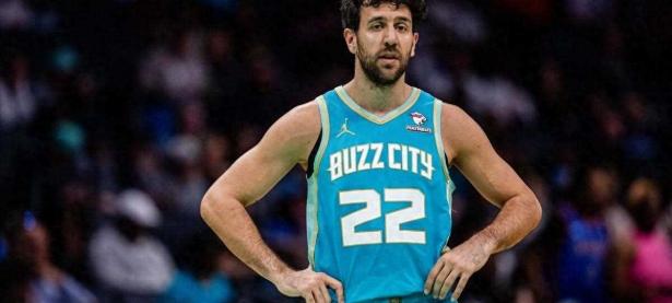 乐鱼体育vip注册-独行侠客场横扫黄蜂，破除客场魔咒