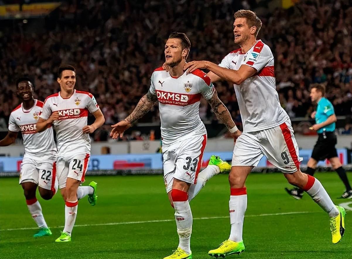 斯图加特球员输出火力，连胜对手