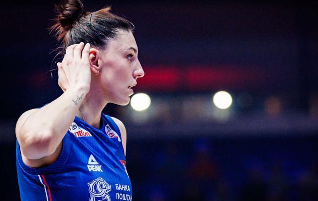 捷克队逆转胜利，晋级淘汰赛