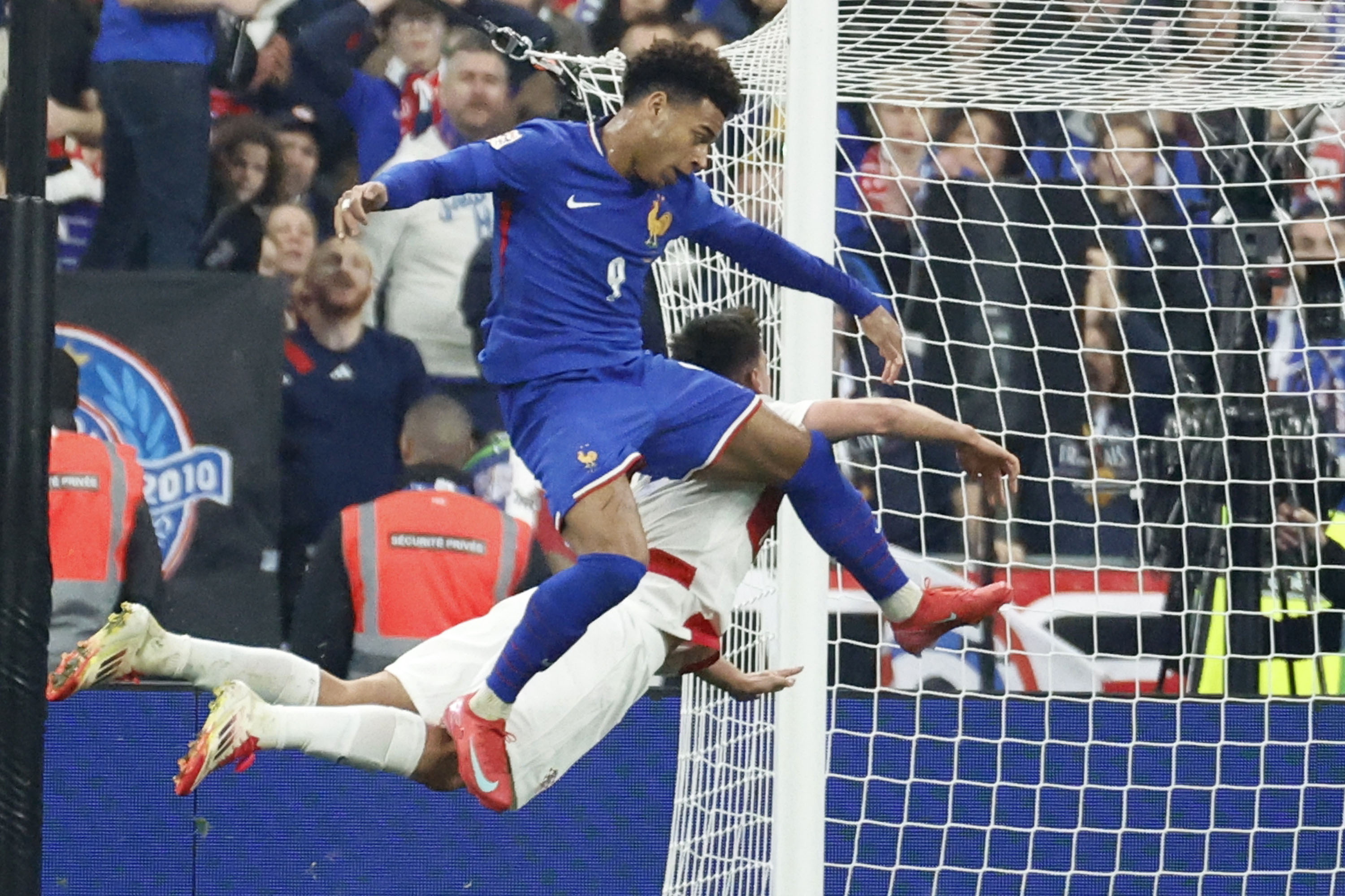 欧国杯赛事高潮迭起，球队实力对抗的简单介绍