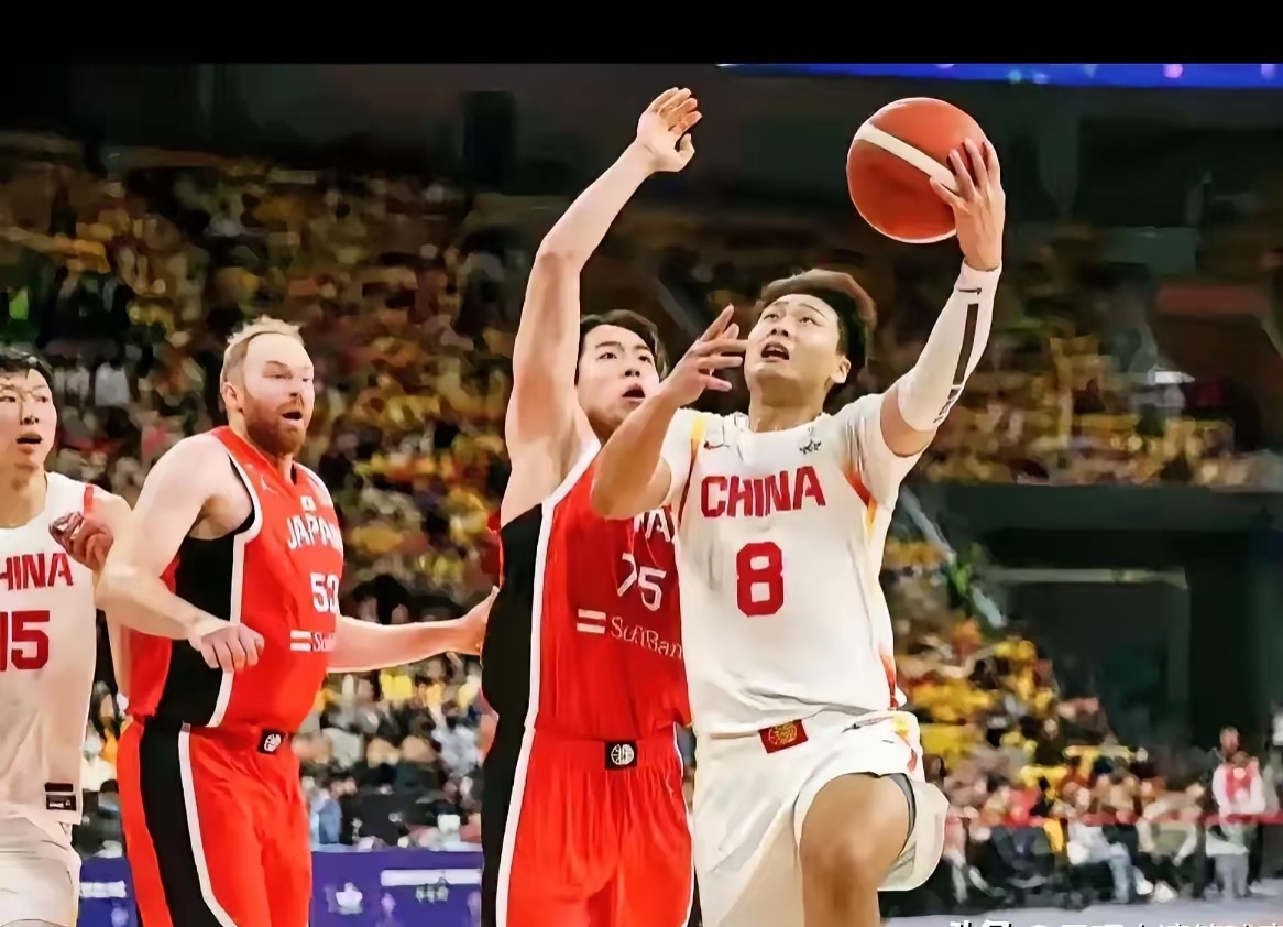 湖南男篮成功击败强敌,展现出色适应能力 湖南男篮成功击败强敌,展现出色适应能力