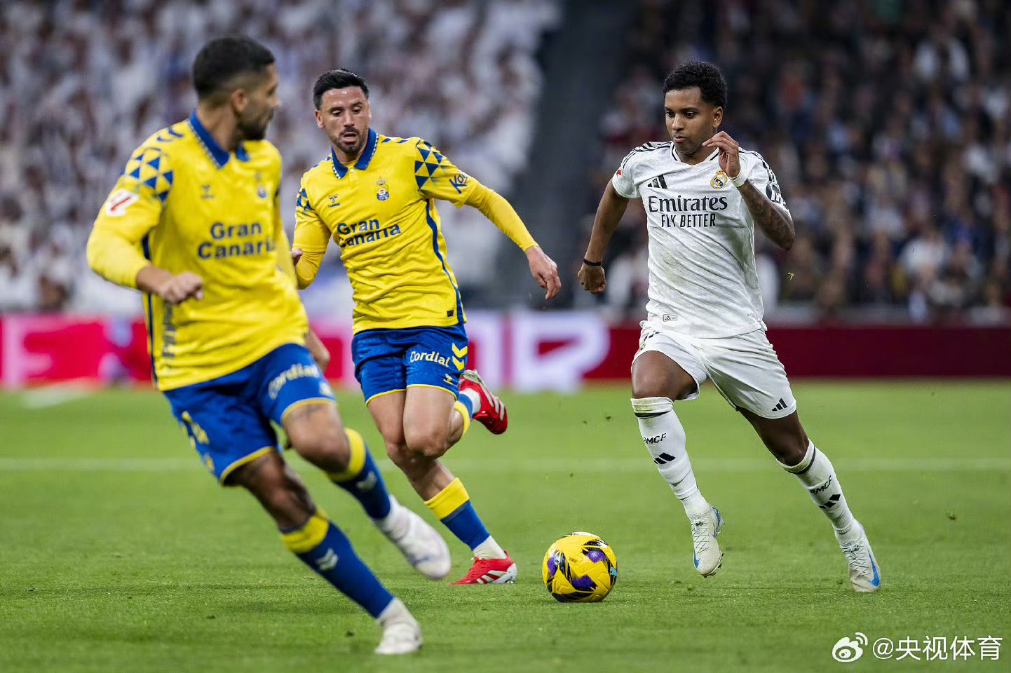 罗马主场惨败帕尔马，挫败连胜