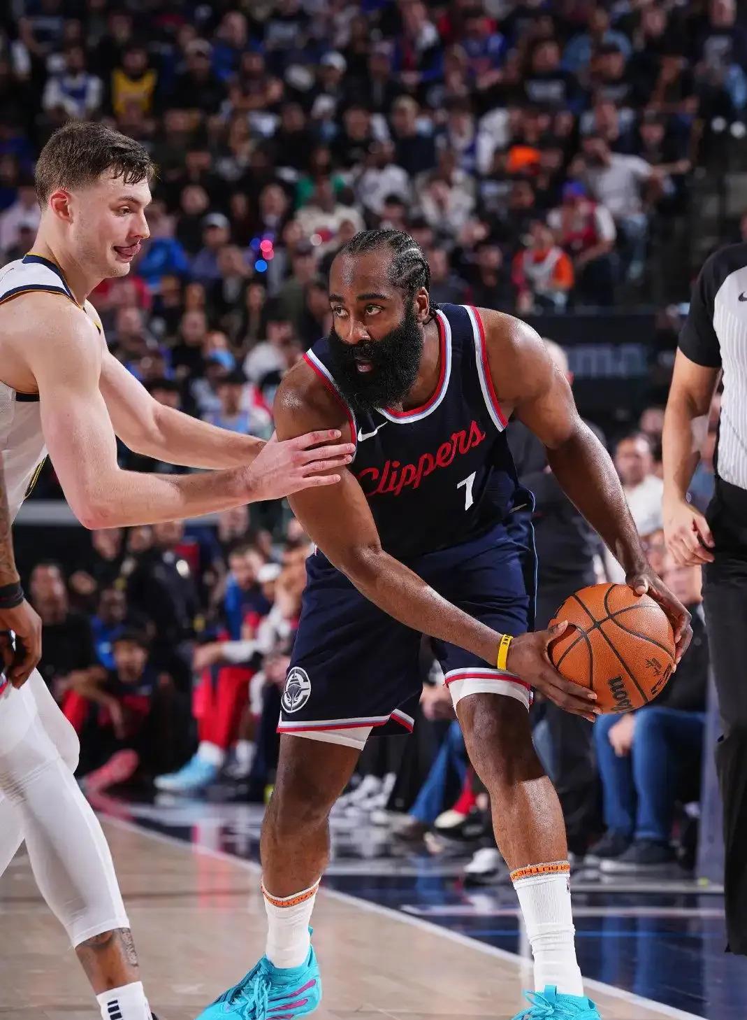 快船胜篮网，赢得四连胜