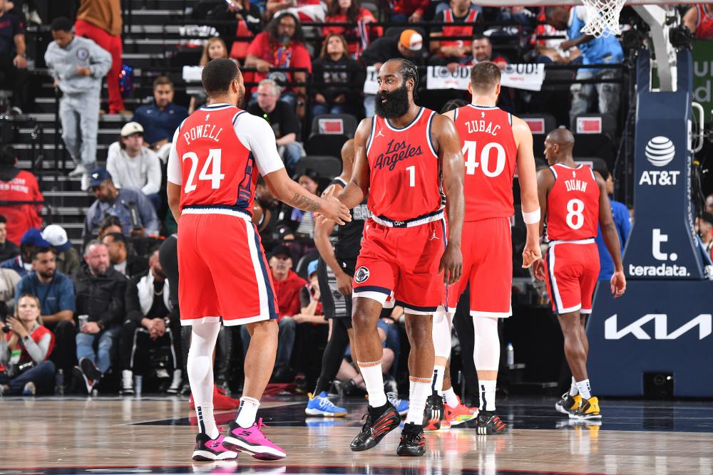 火箭不敌马刺，哈登砍下25+12