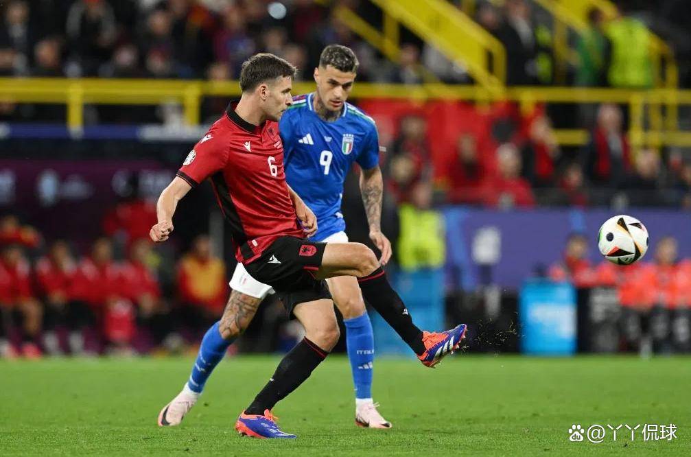 世界杯预选赛紧要关头，球队实力较量的简单介绍